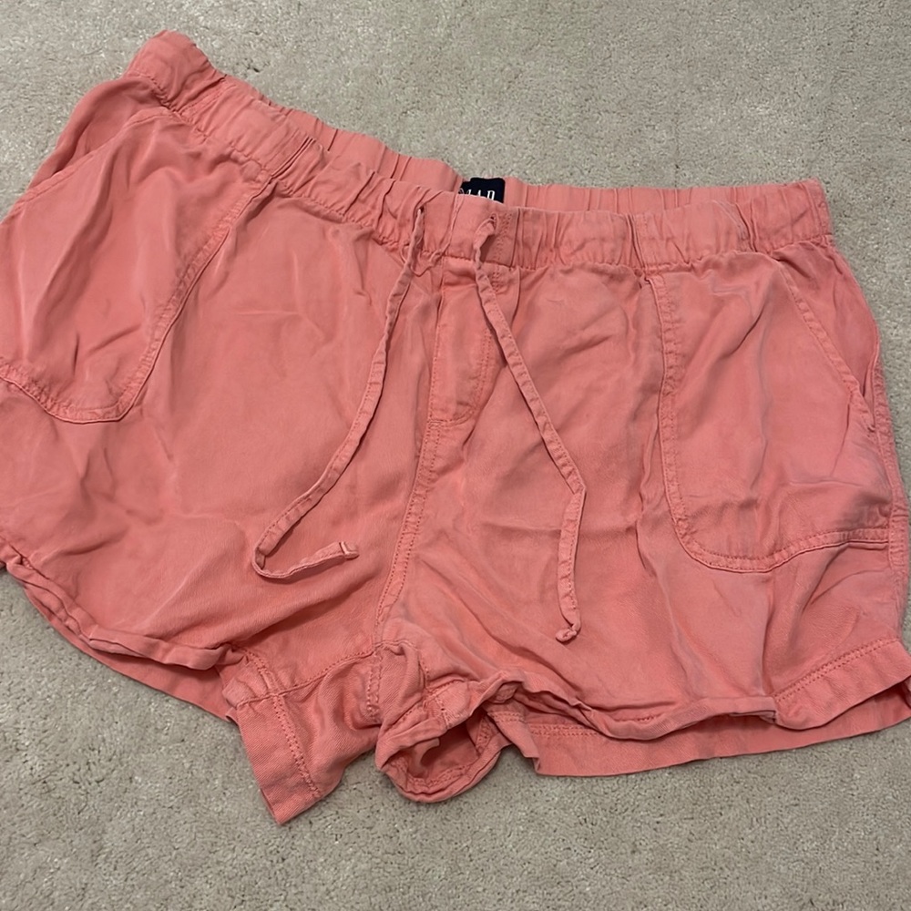 GAP Linen Shorts in Coral